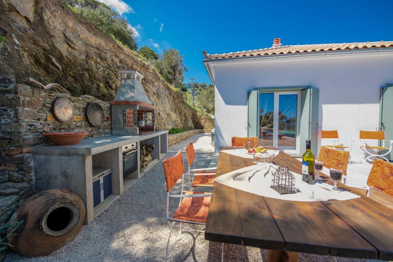 Avgi Villa Glossa Exterior photo