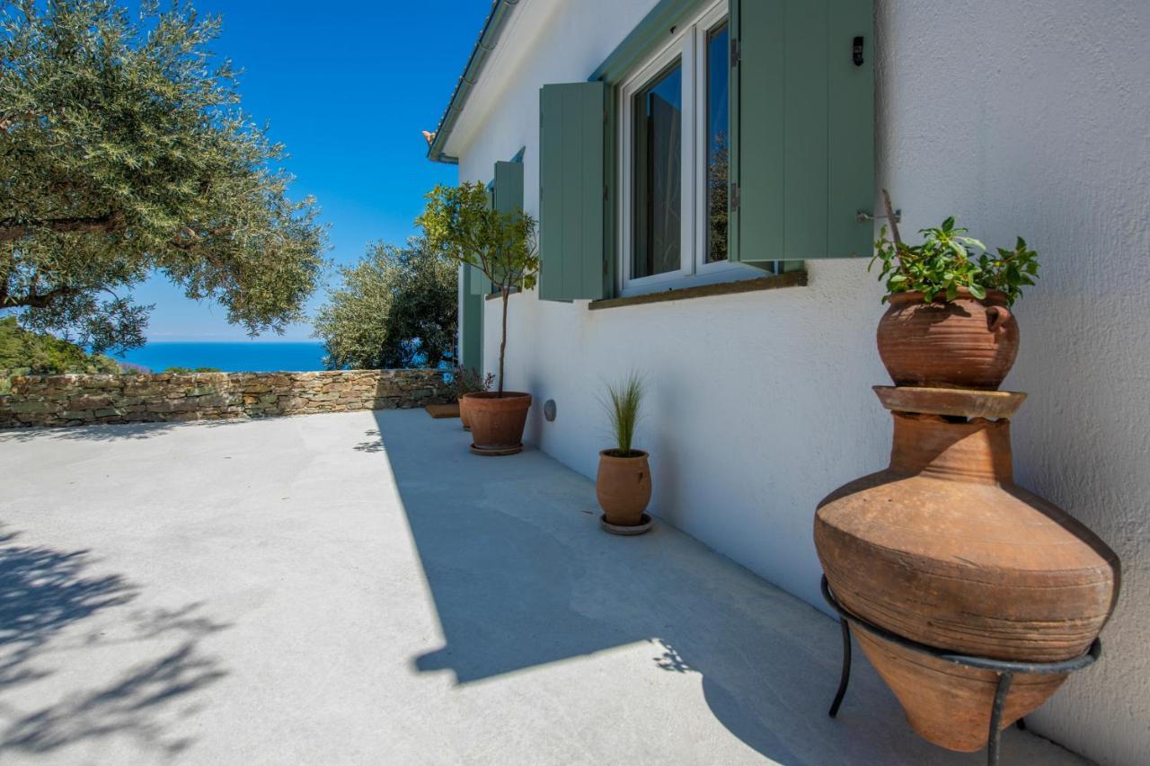 Avgi Villa Glossa Exterior photo
