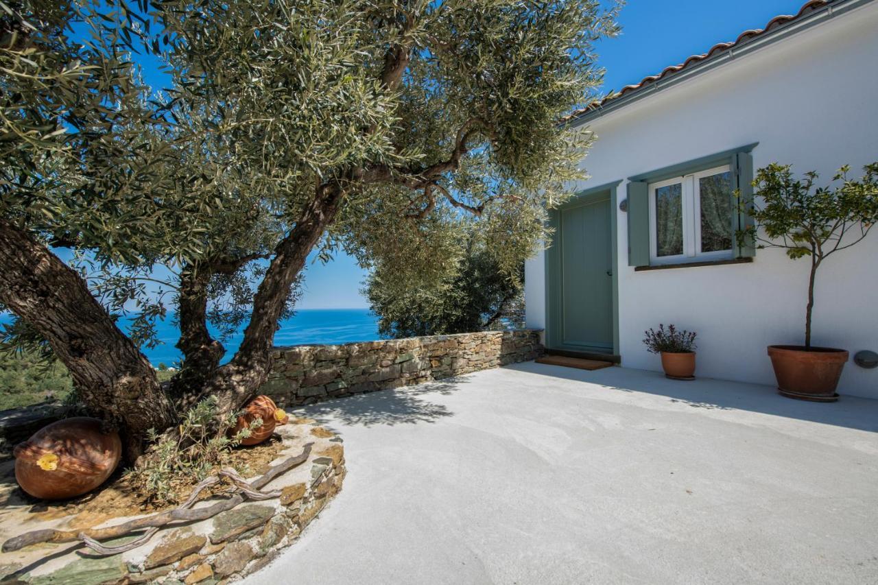 Avgi Villa Glossa Exterior photo