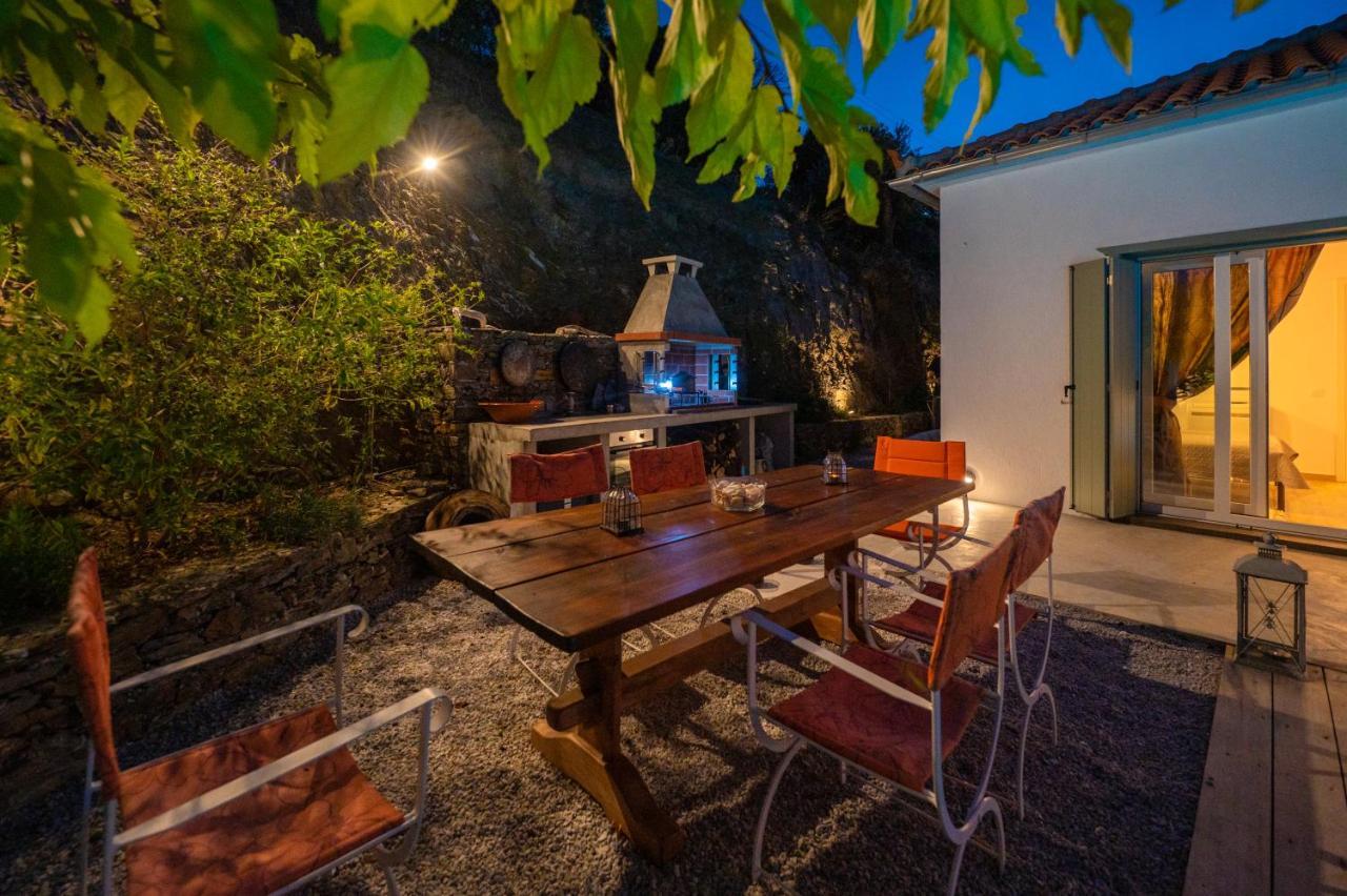 Avgi Villa Glossa Exterior photo
